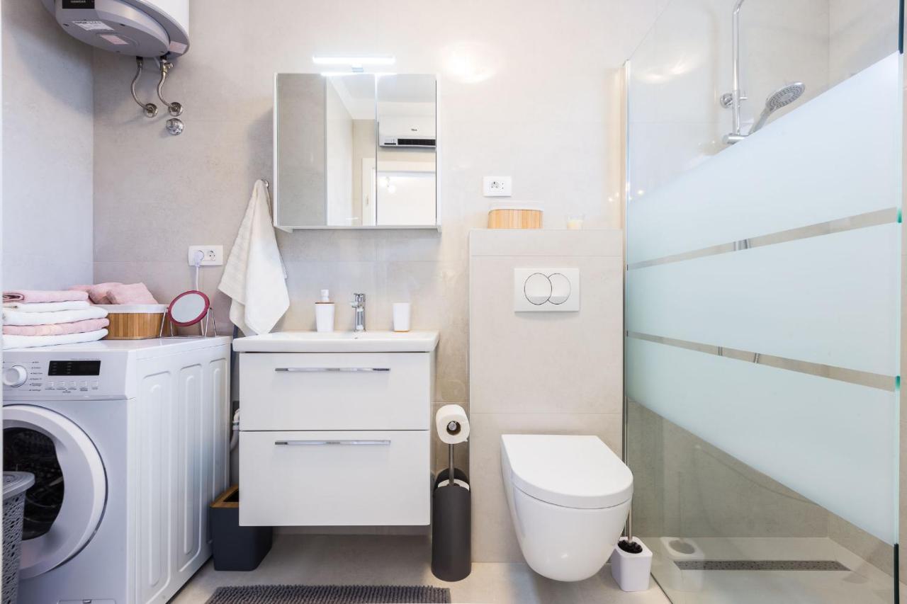 Petra Modern Apartment With Free Parking And Bbq Zadar Exterior photo